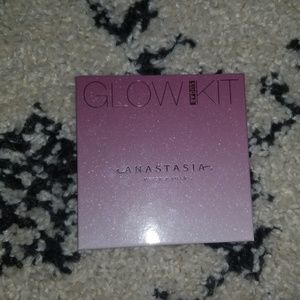 ANASTASIA BEVERLY HILLS SUGAR GLOW KIT